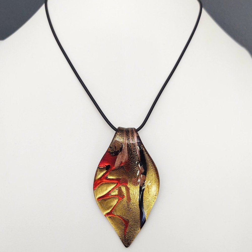 Red, cocoa, black & gold glass pendant necklace